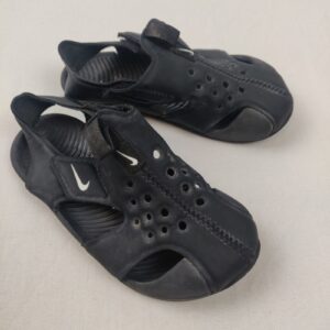 Sandales et nu-pieds - Nike - P26