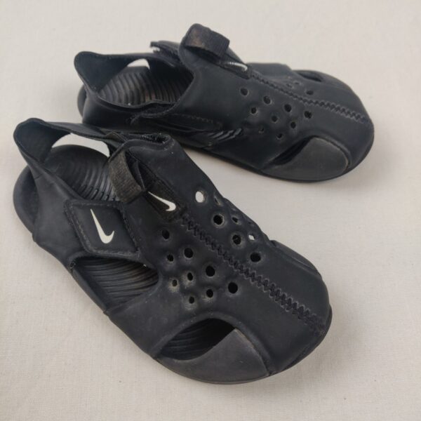 Sandales et nu-pieds - Nike - P26