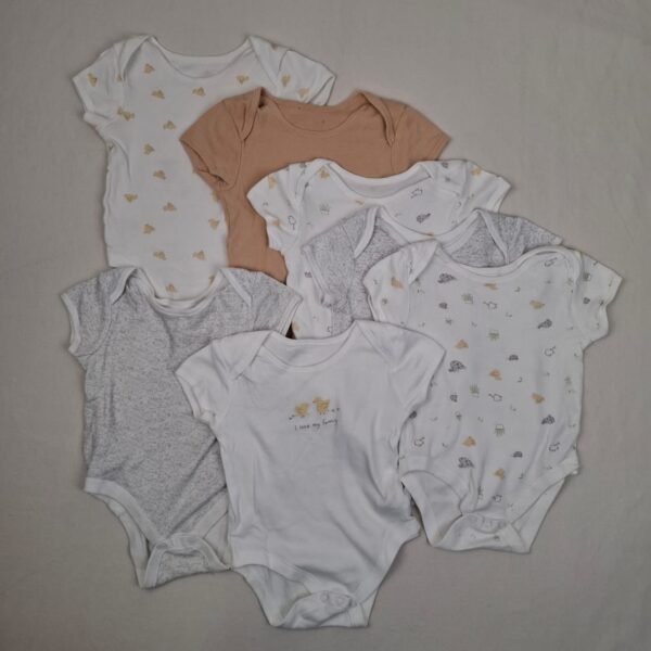 5 bodies - Primark - 12M
