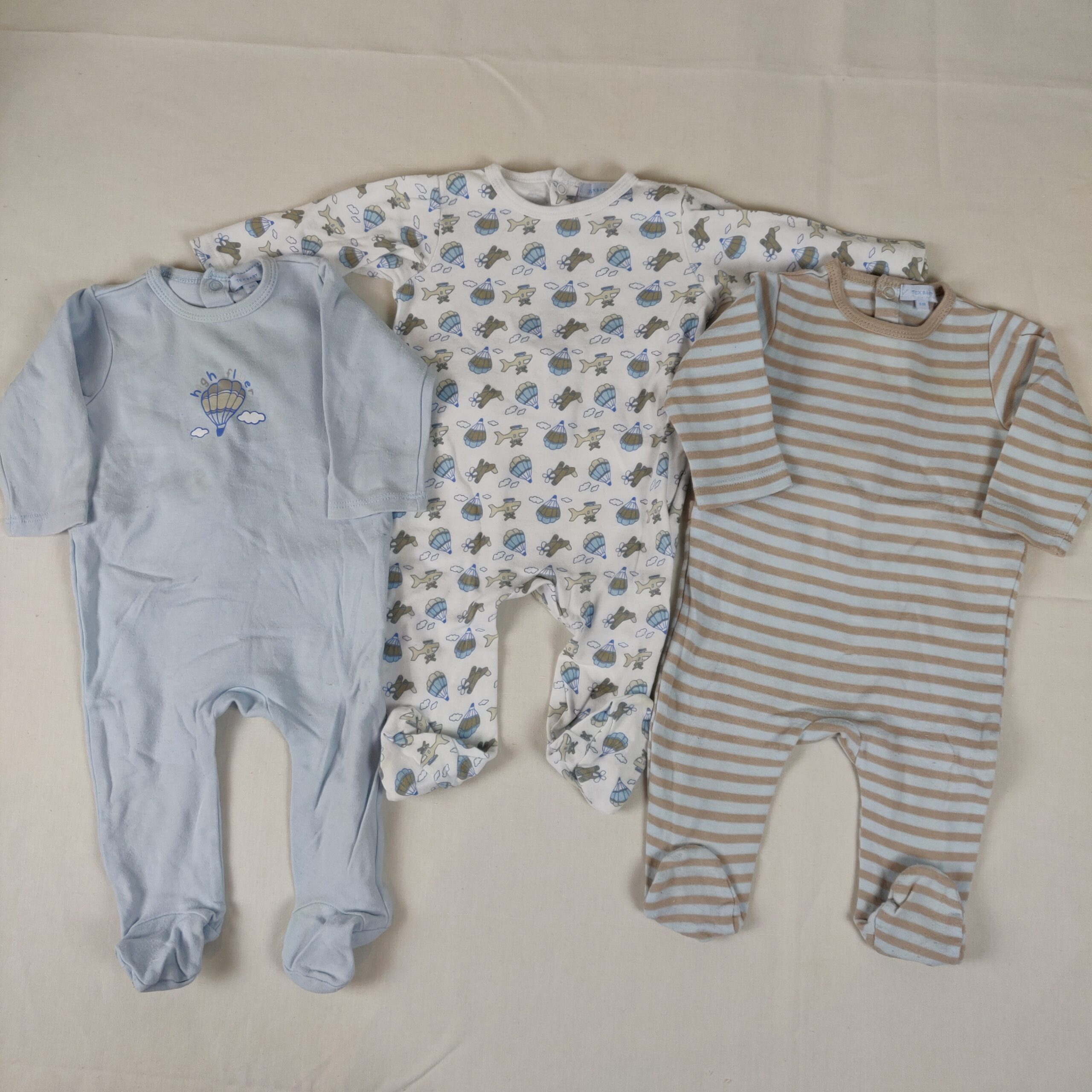 3 pyjamas 1 pièce - Tex - 6M