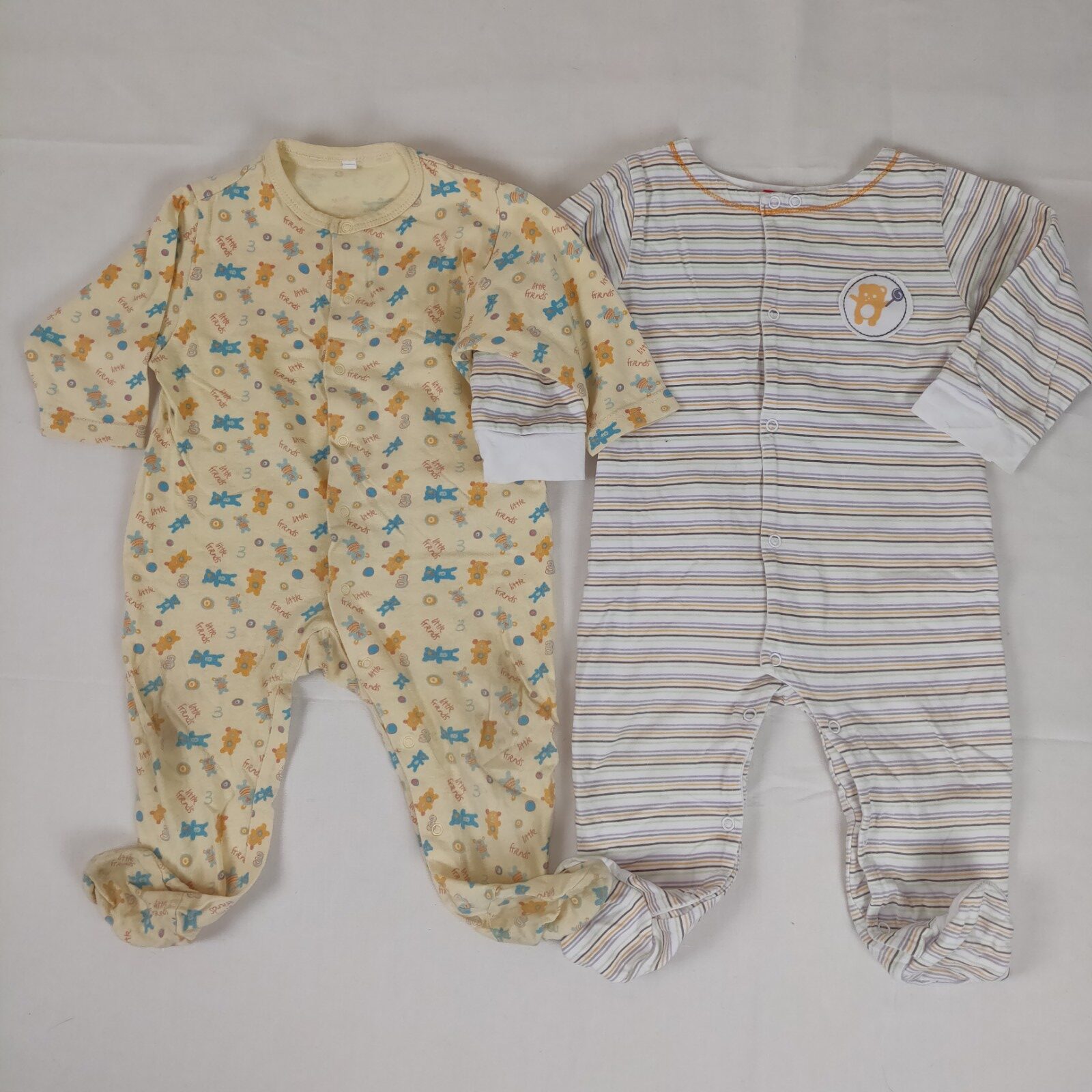 2 pyjamas 1 pièce - Multimarques - 12M