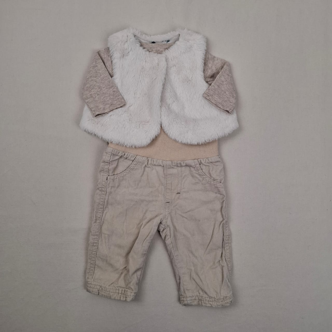 Ensemble 3 pièces - C&A - 1M – Image 2