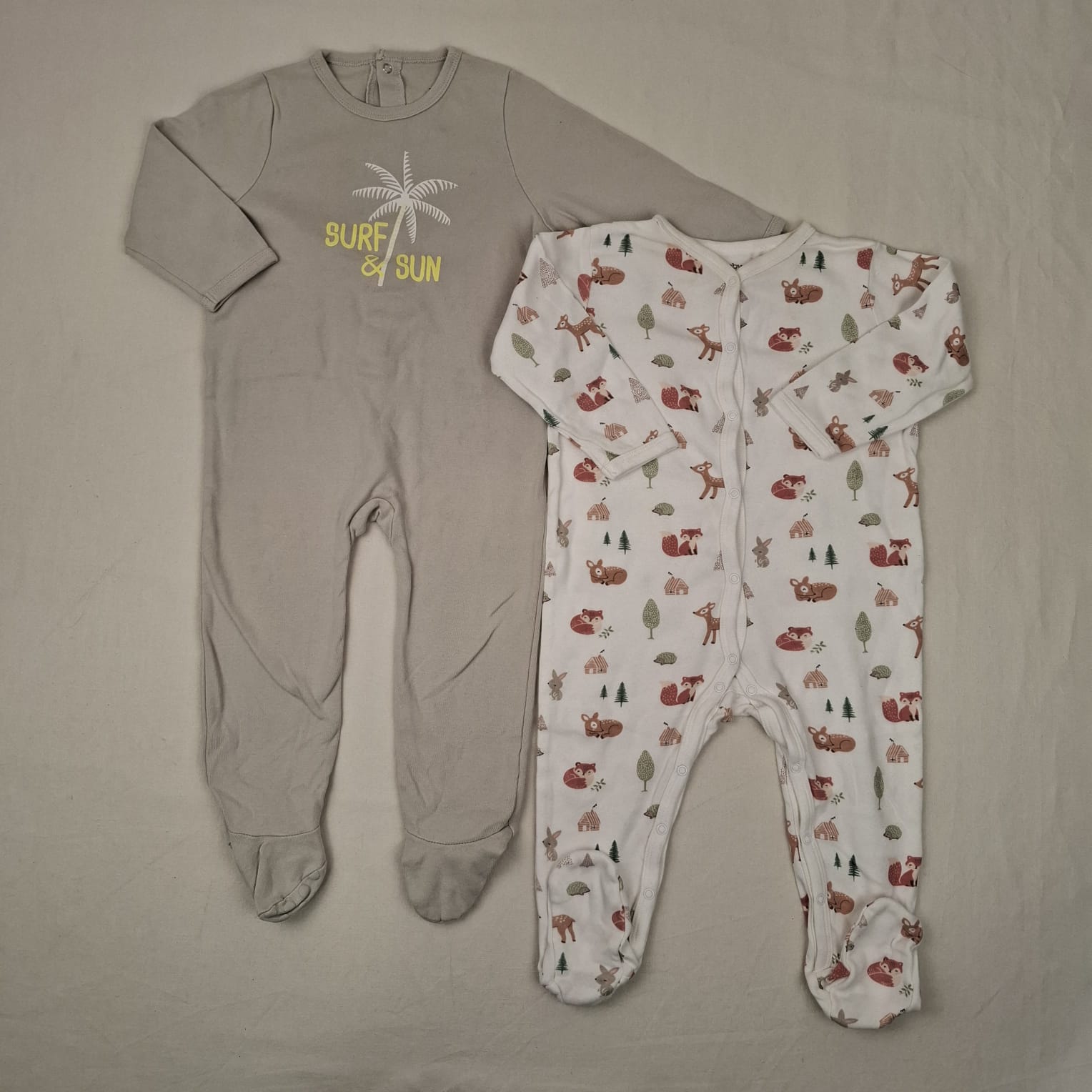 2 pyjamas 1 pièce - Multimarques - 18M