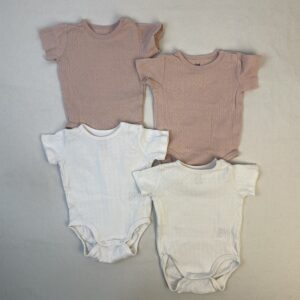 4 bodies - H&M - 6M