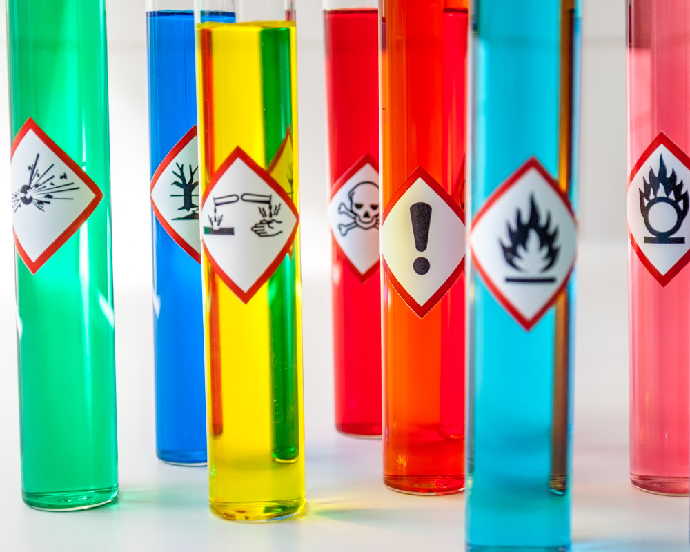 textile vêtements neufs produits chimiques