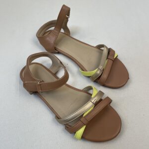 Sandales et nu-pieds - Sans marque - P32