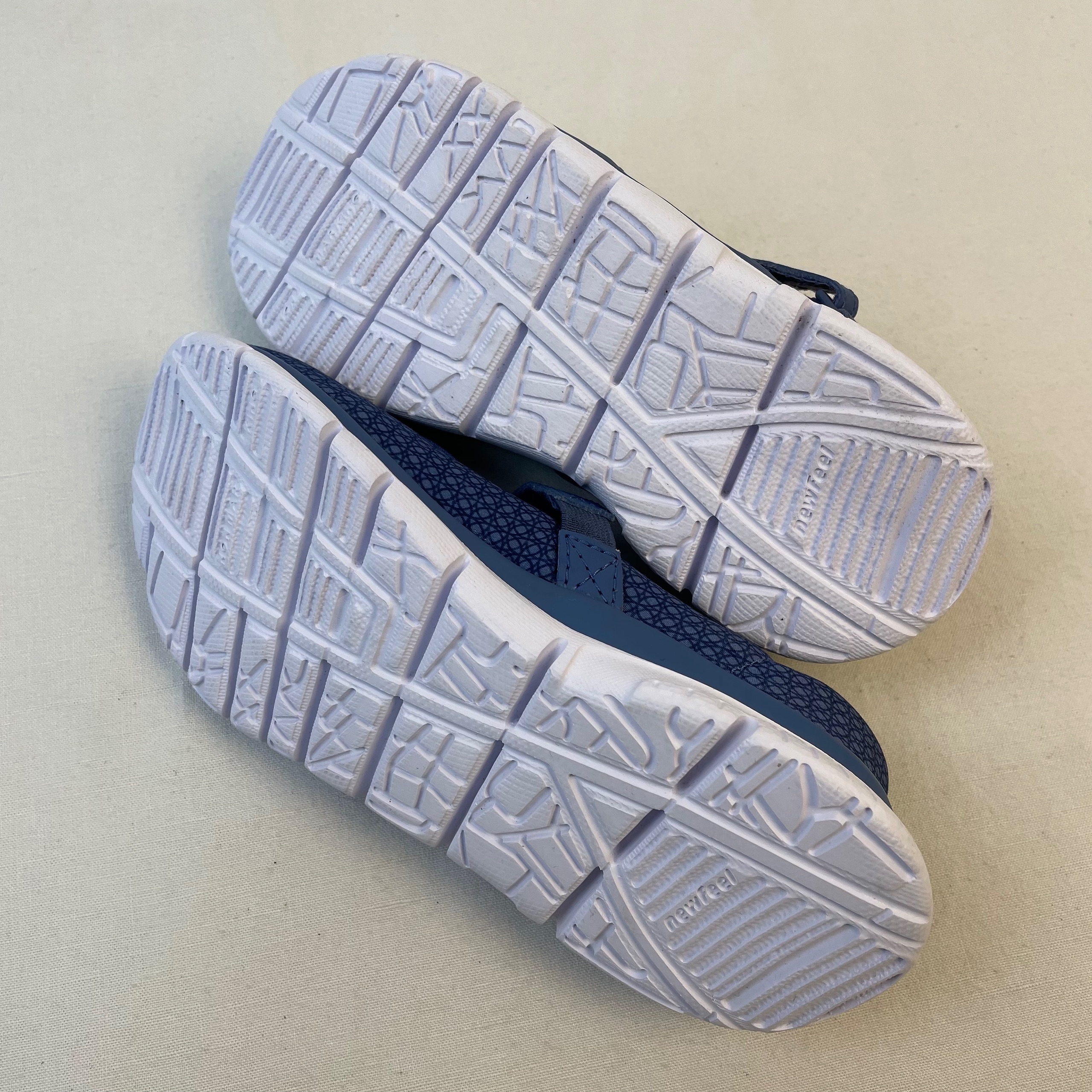 Chaussures de sport - Decathlon - P30 – Image 2