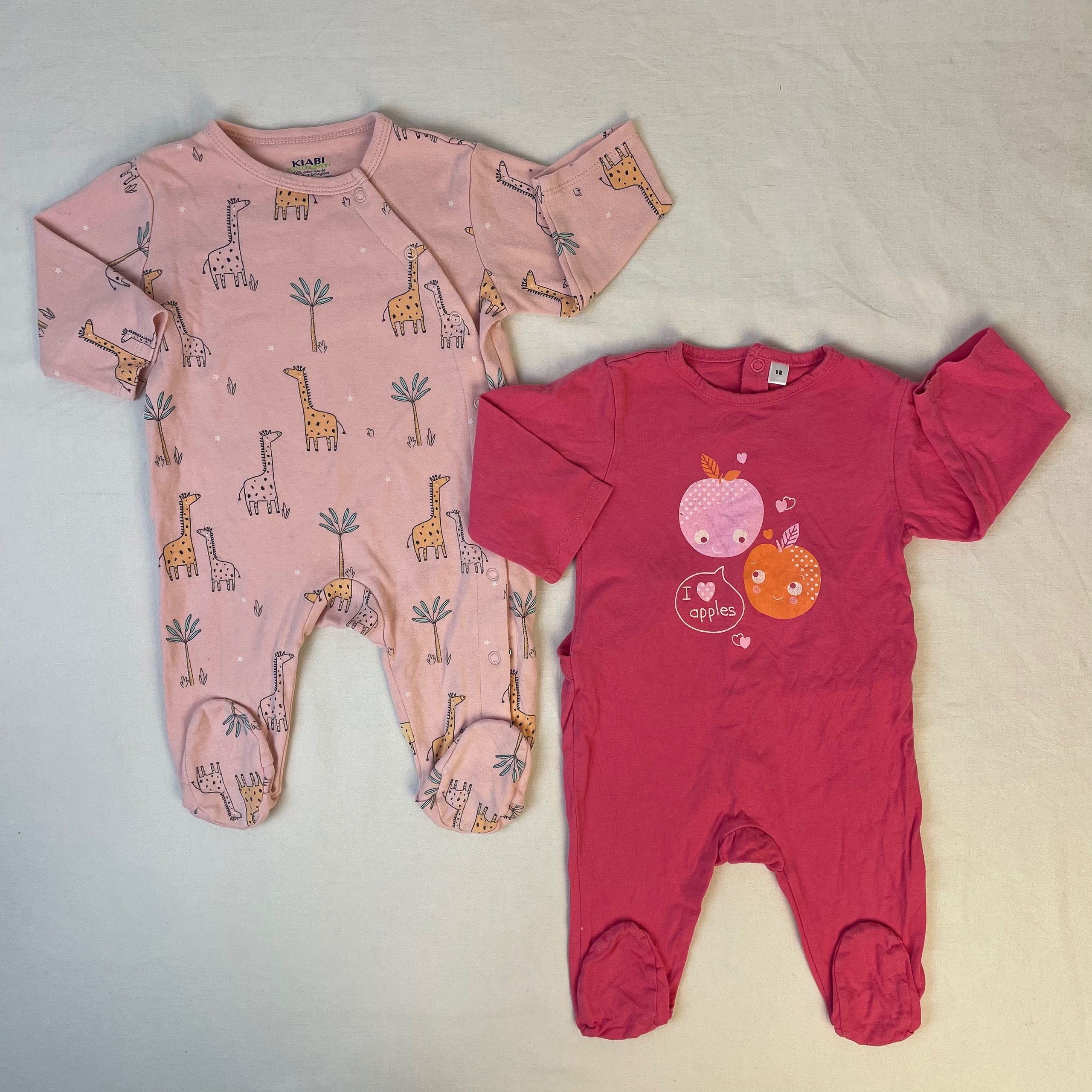 2 pyjamas 1 pièce - Multimarques - 6M