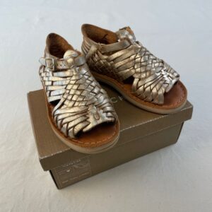 Sandales et nu-pieds - Mapache - P27