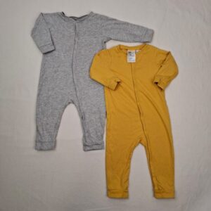 2 pyjamas 1 pièce - H&M - 18M