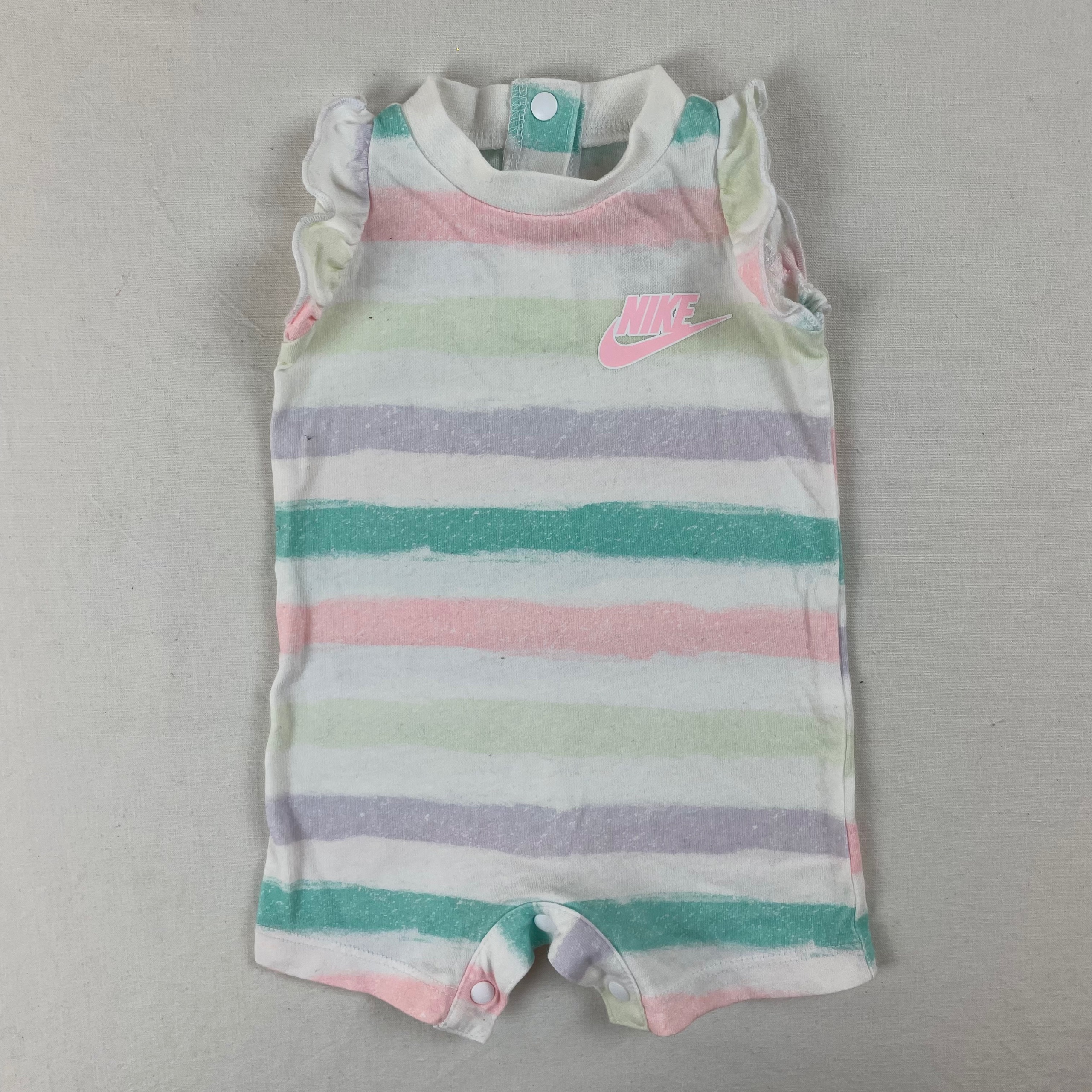 Combicourt - Nike - 1M